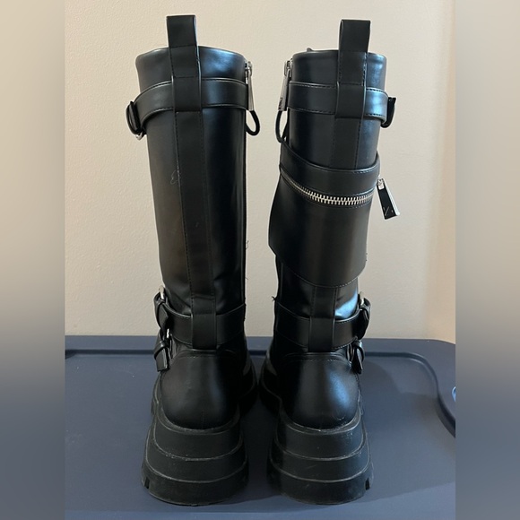 Chunky Platform Boots - Picture 4 of 10